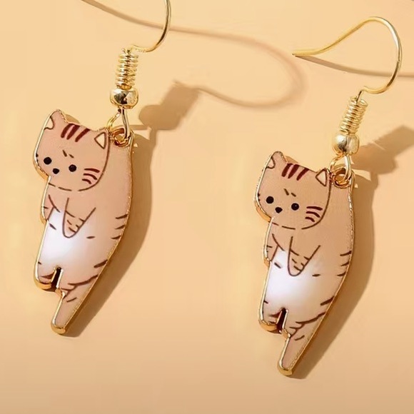 Hanging Brown Tabby Cat Earrings - Picture 2 of 3